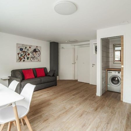 Апартаменты Bright And Cosy Flat At The Heart Of Paris In A Trendy District - Welkeys Экстерьер фото