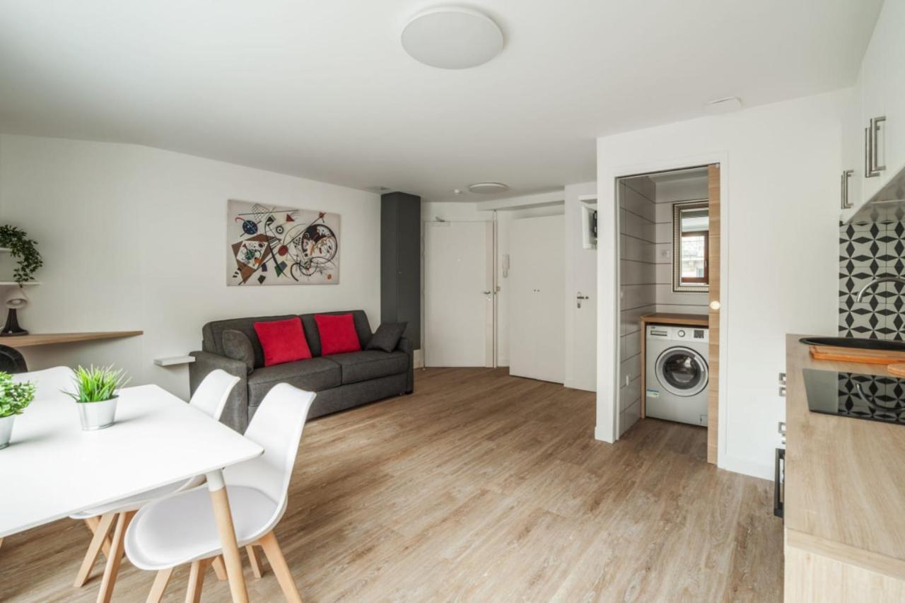 Апартаменты Bright And Cosy Flat At The Heart Of Paris In A Trendy District - Welkeys Экстерьер фото
